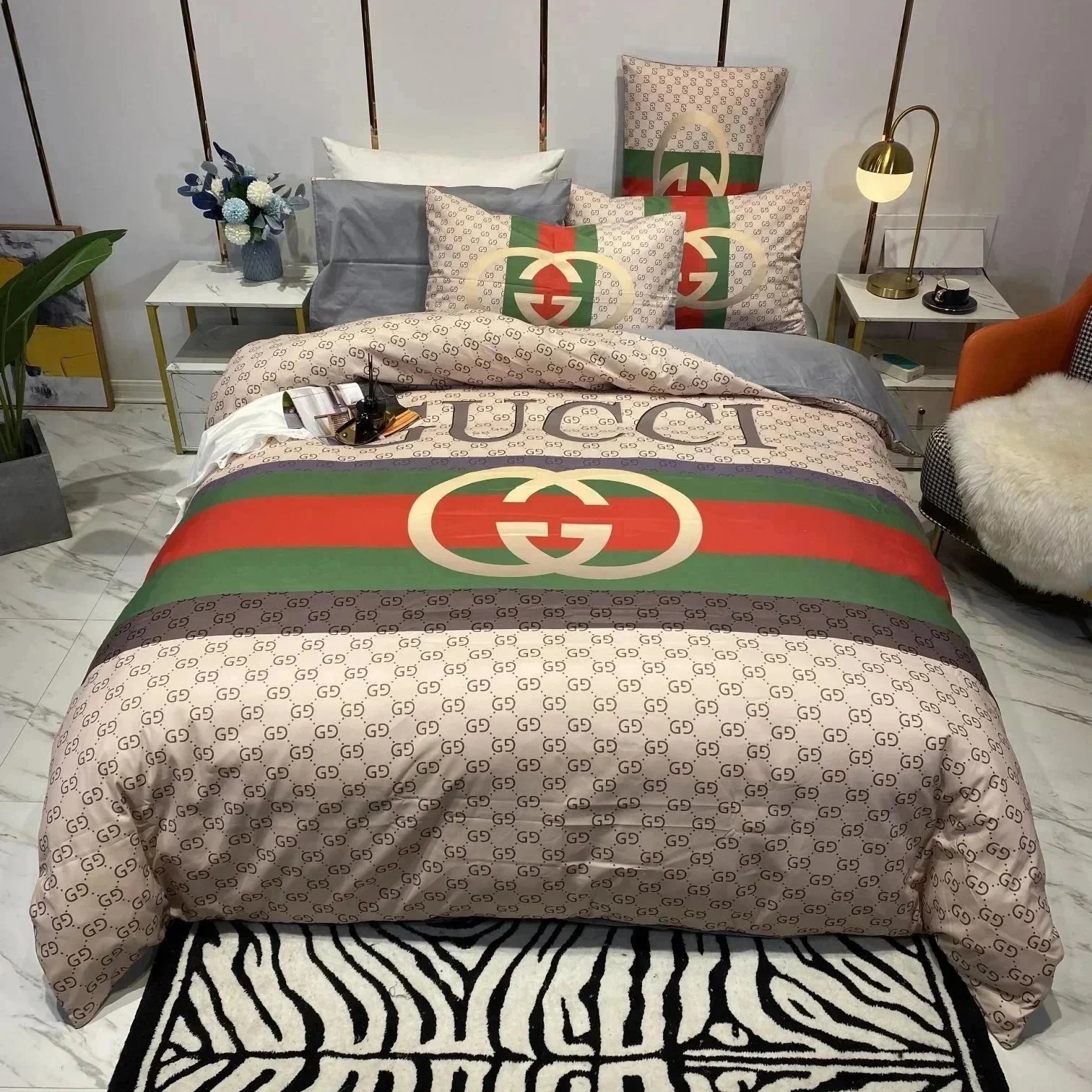 Louis Vuitton Uncategorized Four-Piece Logo-Print Bed Sheet Set — 10 1.8mm