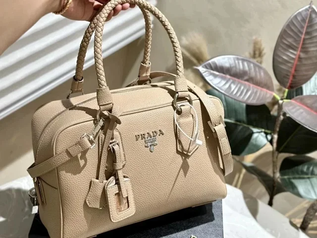 Prada Handbags Top-handle zip handbag with detachable shoulder strap product detail image 2