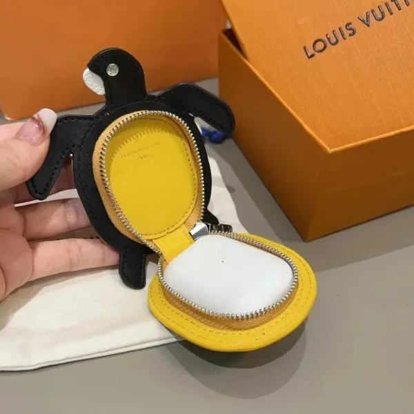 Louis Vuitton Crab Charm Monogram Sky Blue Leather Keychain - 5