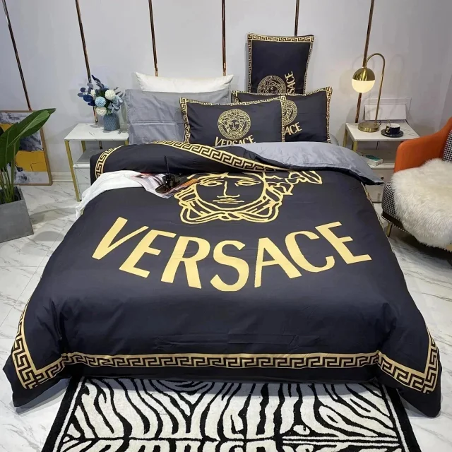 Louis Vuitton Uncategorized Four-Piece Logo-Print Bed Sheet Set product detail image 7