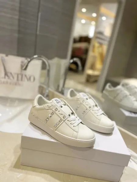 Valentino Rockstud Untitled White Leather Sneakers - 1