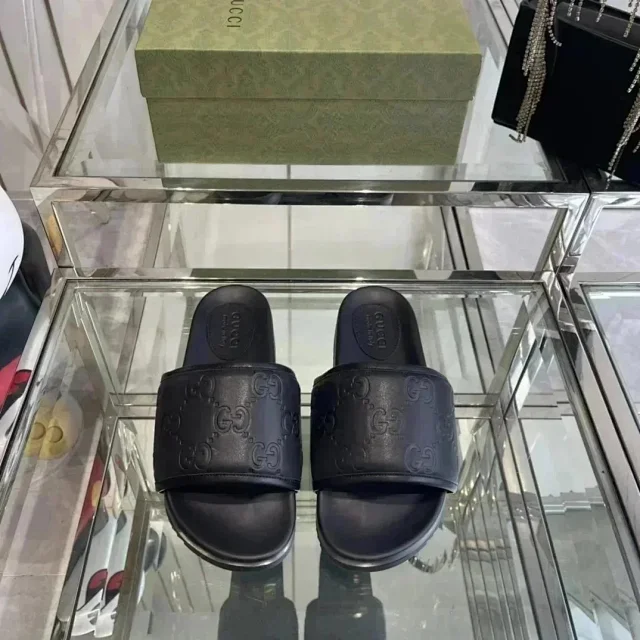 Gucci Slippers Platform GG monogram slide product detail image 9