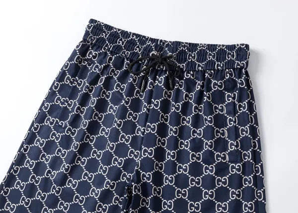 The North Face x Gucci Collaboration Logo Print Black T-Shirt and Shorts Set - 14