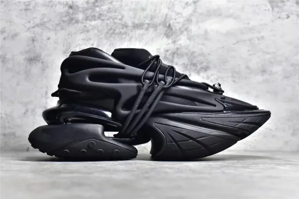 Balmain X-Runner Black and White Monogram Print Chunky Sneakers - 31