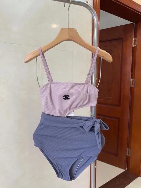 Chanel Quilted Zip-Front Bodysuit White Activewear - 19