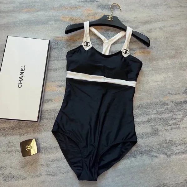 Chanel Quilted Zip-Front Bodysuit White Activewear - 43