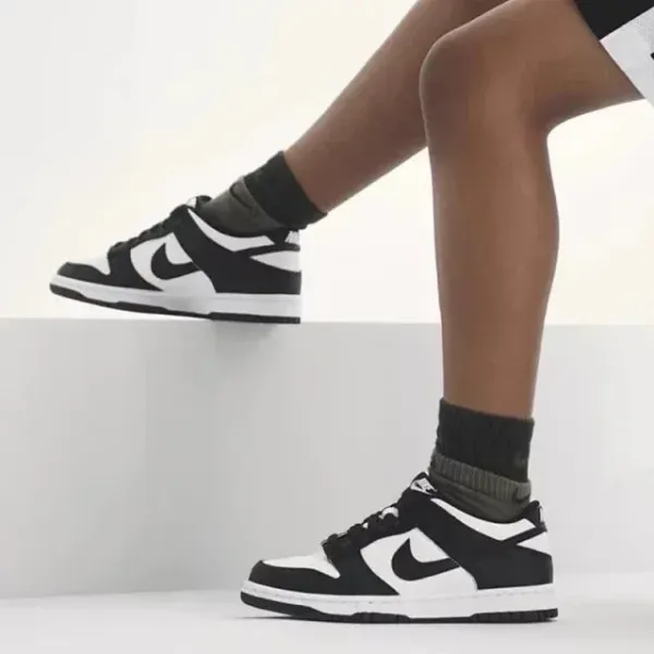 Nike Dunk Low Green White Sneakers - 29