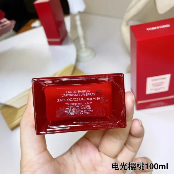 Tom Ford Eau de Jasmin Rouge Burgundy Eau de Toilette - 67
