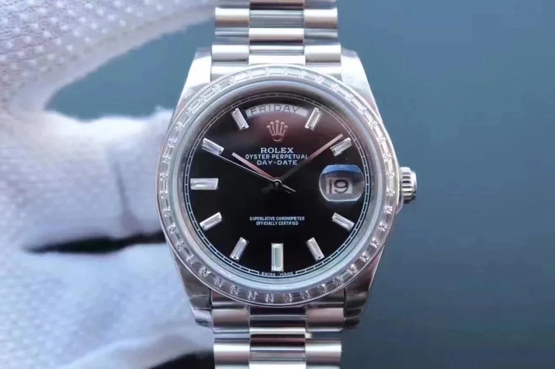 Rolex Watches Datejust fluted-bezel date watch with jubilee-style bracelet — 34