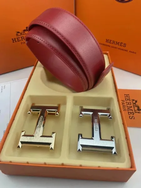 Hermès H Buckle Belt in Blue Leather with Interchangeable Silver and Gold Buckles - 7