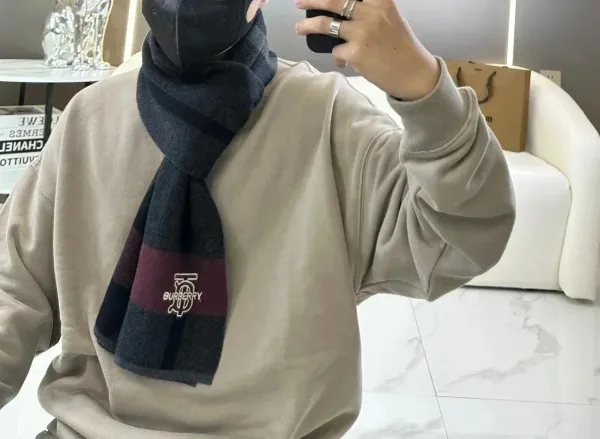 Louis Vuitton Damier Graphite Knit Scarf Black/Gray - 2