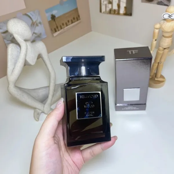 Tom Ford Eau de Jasmin Rouge Burgundy Eau de Toilette - 52