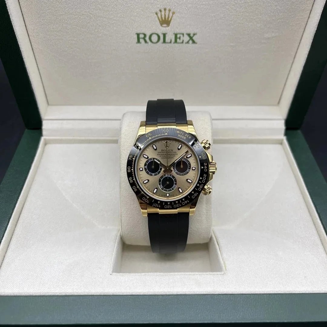 Rolex Multiple watch models — 33