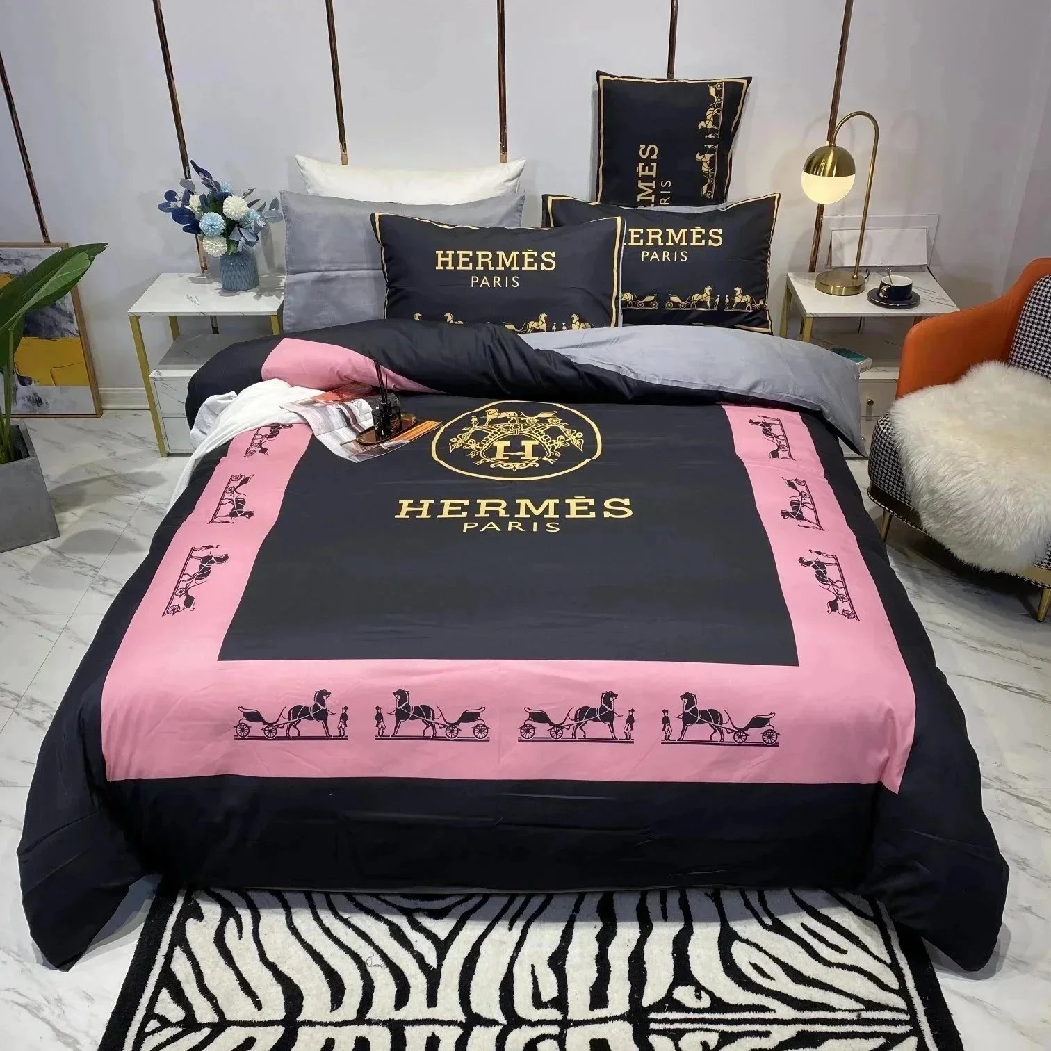 Louis Vuitton Uncategorized Four-Piece Logo-Print Bed Sheet Set — 06 1.8mm