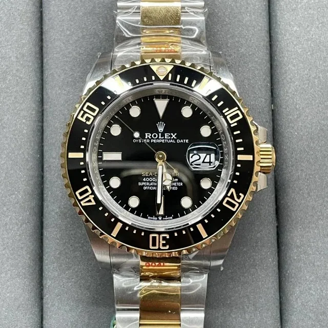 Rolex Submariner and Sea-Dweller product detail image 2