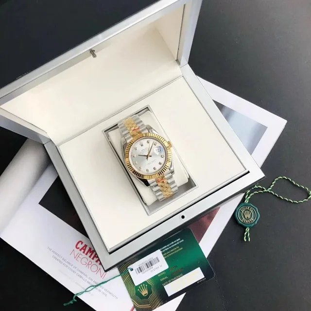 Rolex Datejust and Submariner product detail image 51