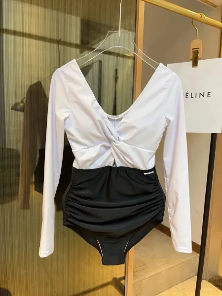 Chanel Quilted Zip-Front Bodysuit White Activewear - 41