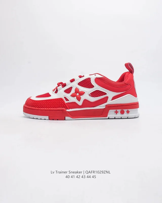 Louis Vuitton Trainer Sneaker product detail image 24