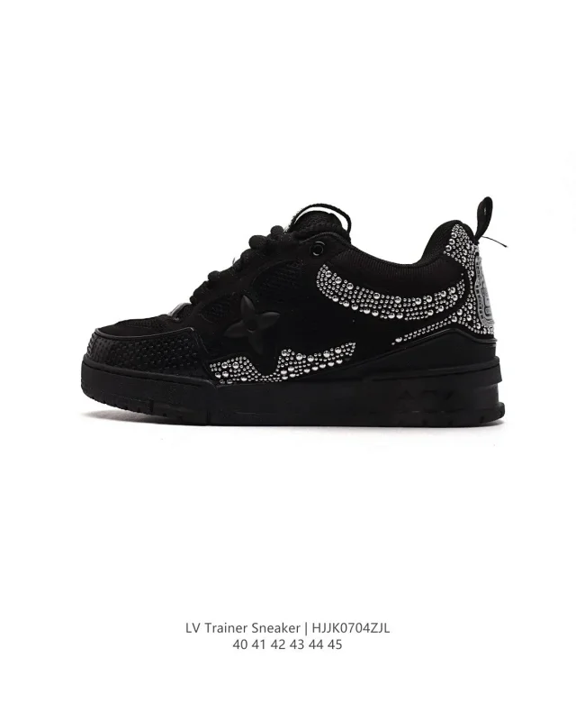 Louis Vuitton Trainer Sneaker product detail image 21