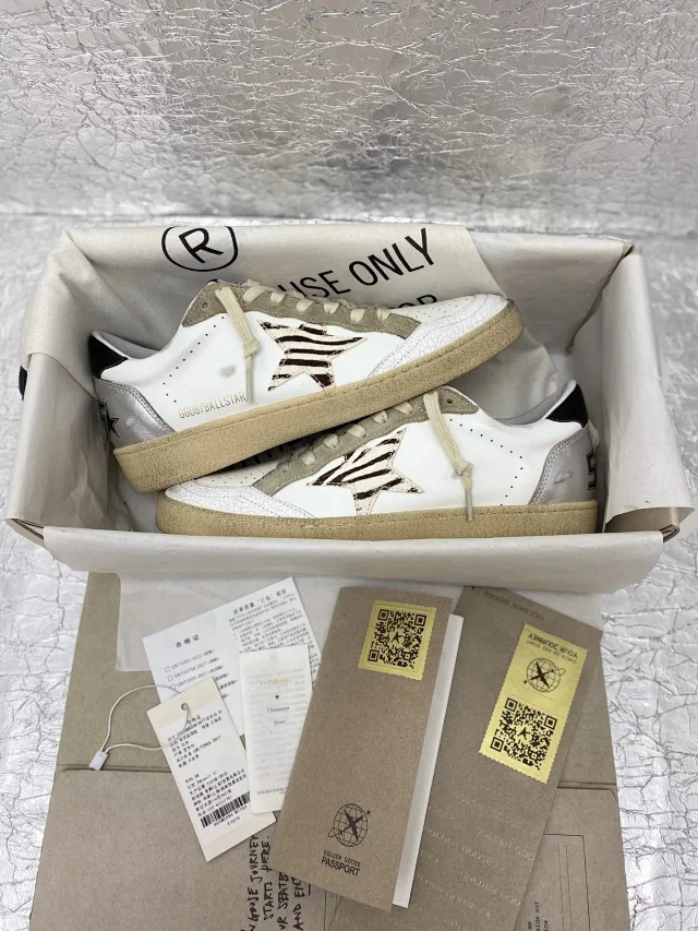 Golden Goose Sneakers Ball Star low-top product detail image 25