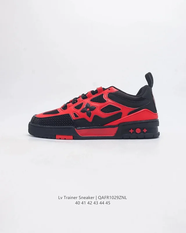 Louis Vuitton Trainer Sneaker product detail image 25