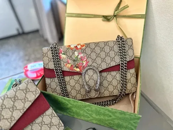 Gucci GG Marmont Mini Chain Wallet in Silver Gray - 30