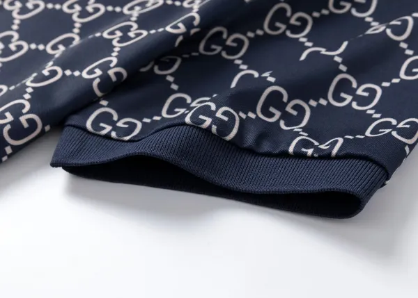 The North Face x Gucci Collaboration Logo Print Black T-Shirt and Shorts Set - 12