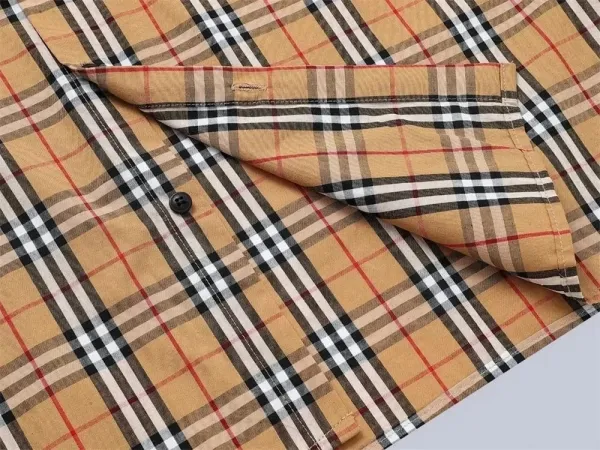 Burberry Classic Check Short-Sleeve Shirt Beige Multicolor - 7