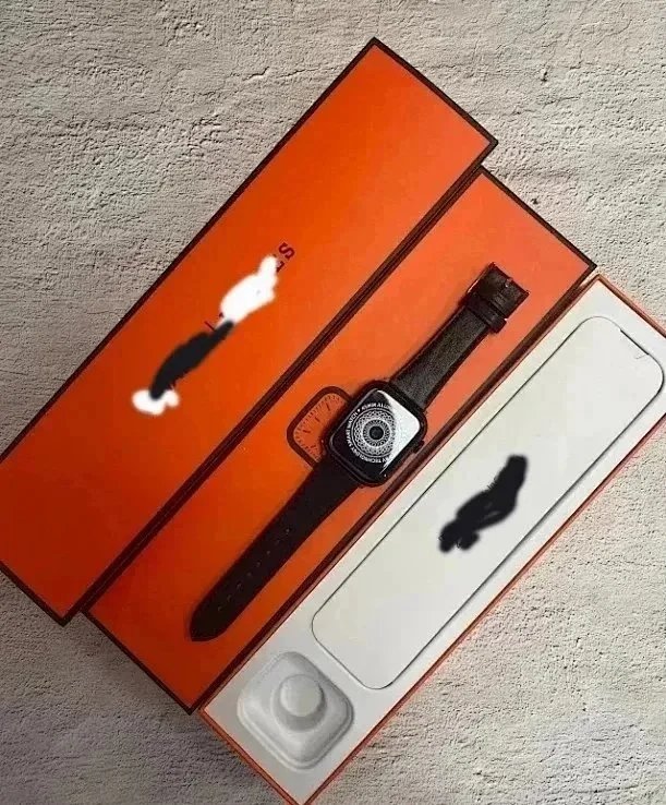 Unbranded Smartwatches Square smartwatch with leather strap image 4