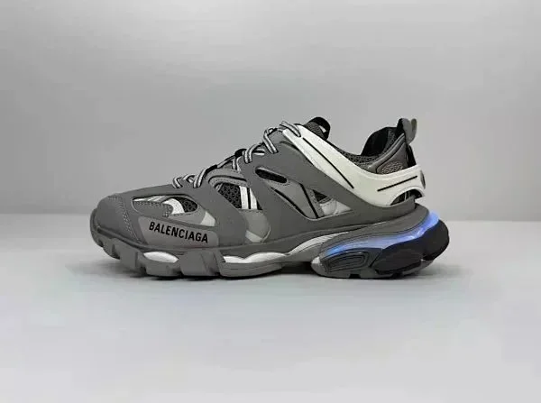 Balenciaga Sneakers Track LED product detail image 2