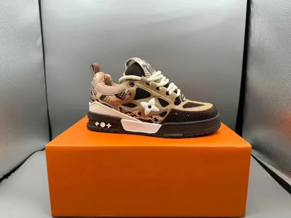 Louis Vuitton Archlight Sneakers Navy and Beige Sneakers - 23