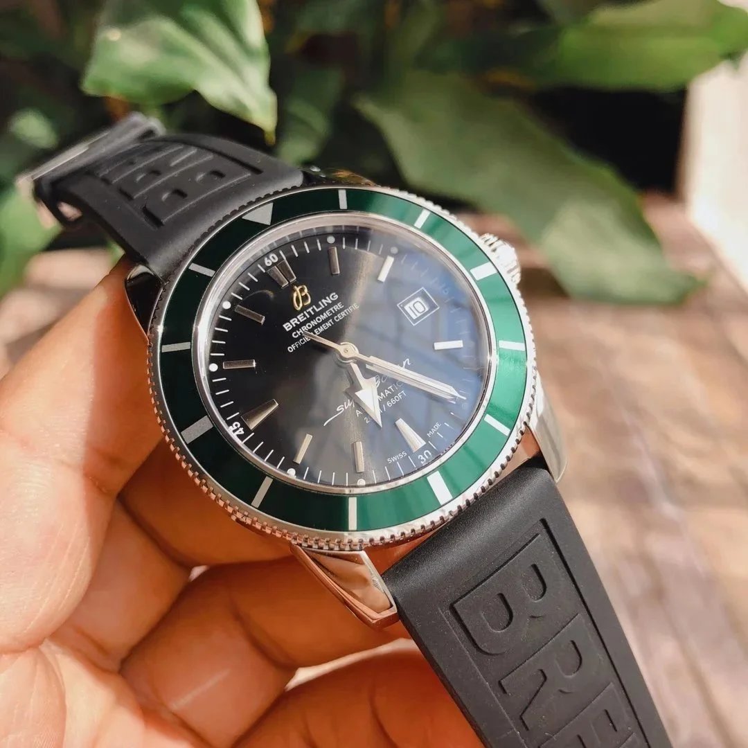 Breitling Watches Superocean Automatic — 28