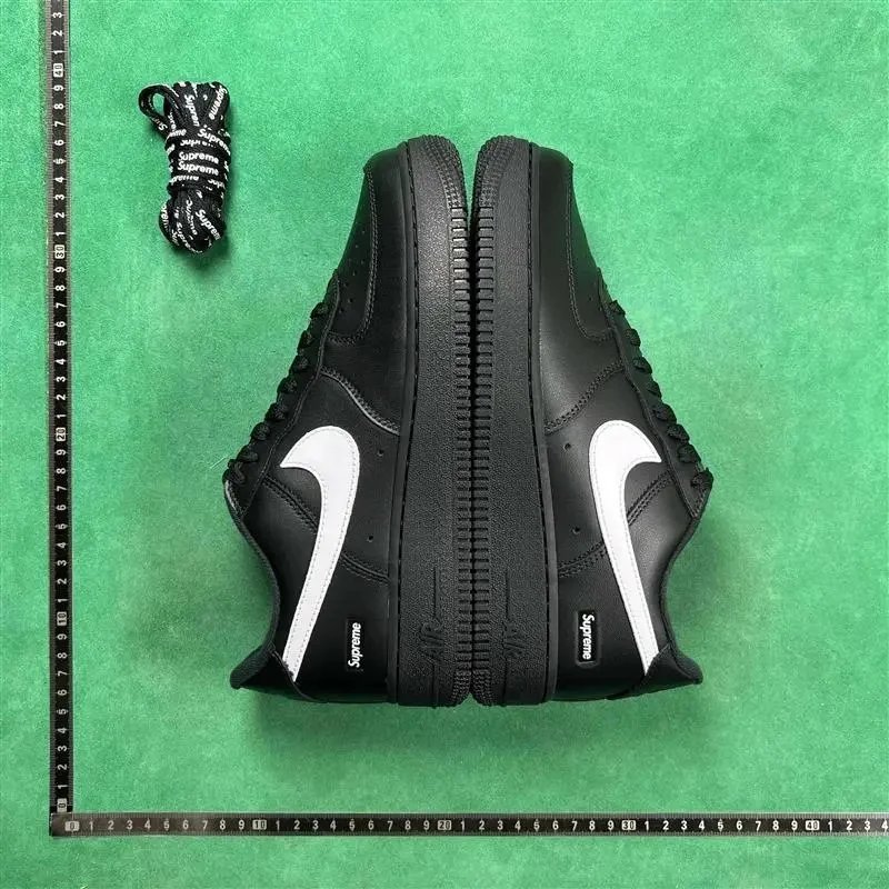 No.6 Black with White Swoosh CU9225 002