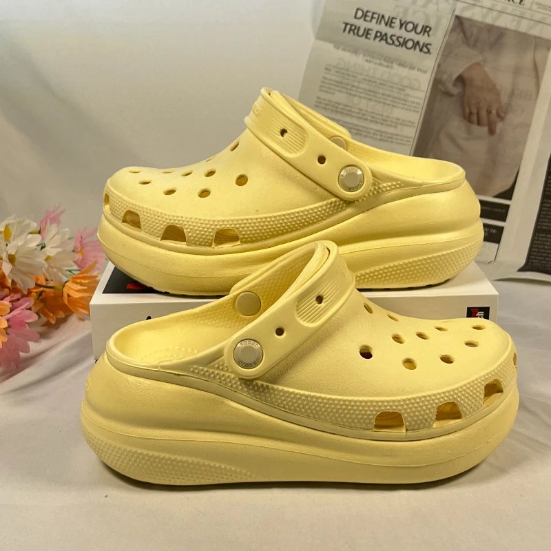Crocs Classic Clog Pink Sandals - 16