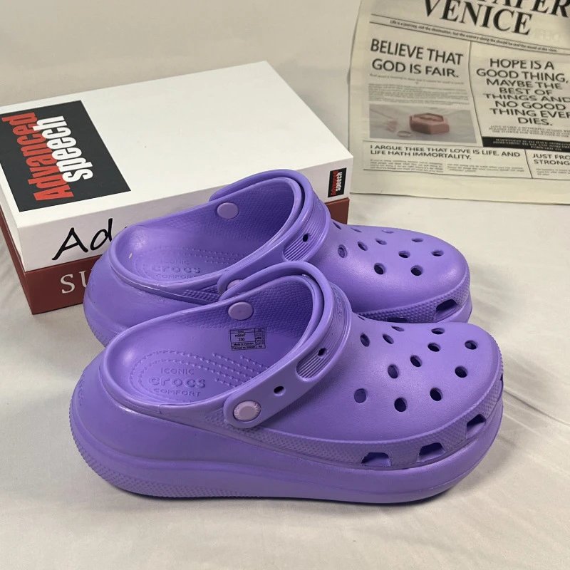 Crocs Classic Clog Pink Sandals - 5