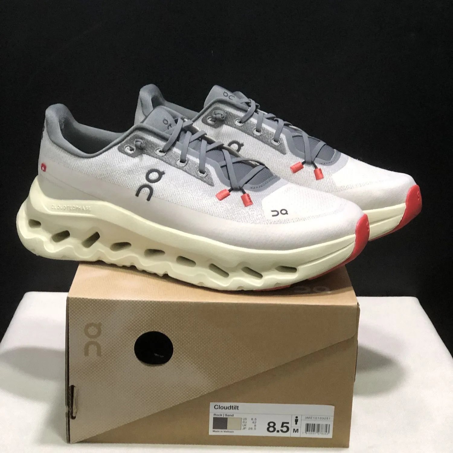 Beige Gray Red