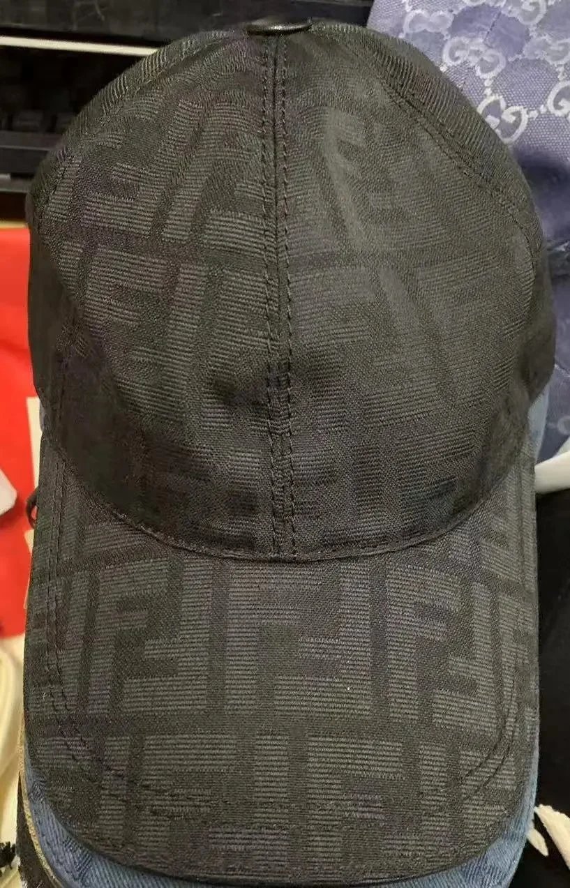 Fendi 21-MZ016