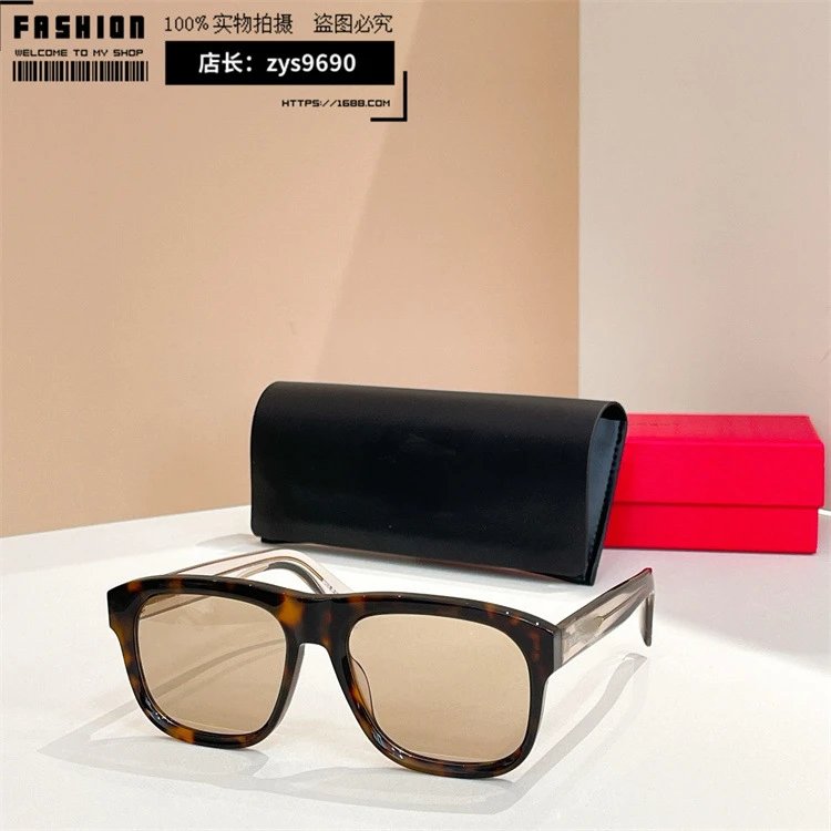 Design Tortoiseshell Square Sunglasses with Gradient Lenses Sunglasses