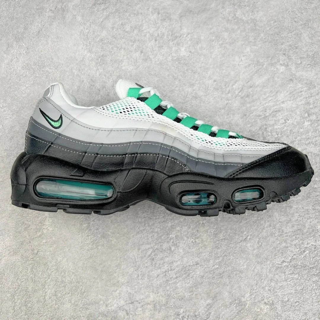8-95 Black Grey Green
