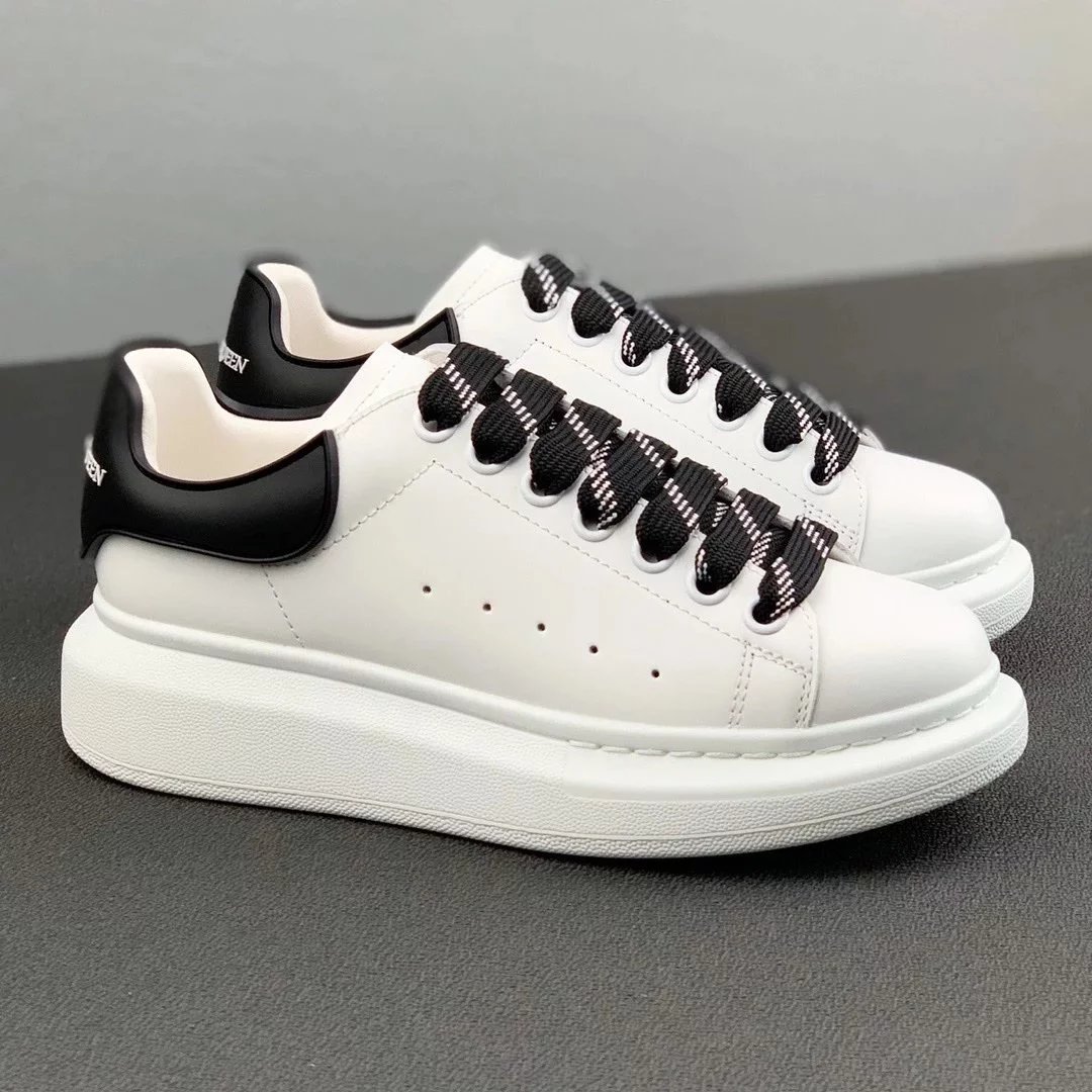 McQueen Black Dropper Gel