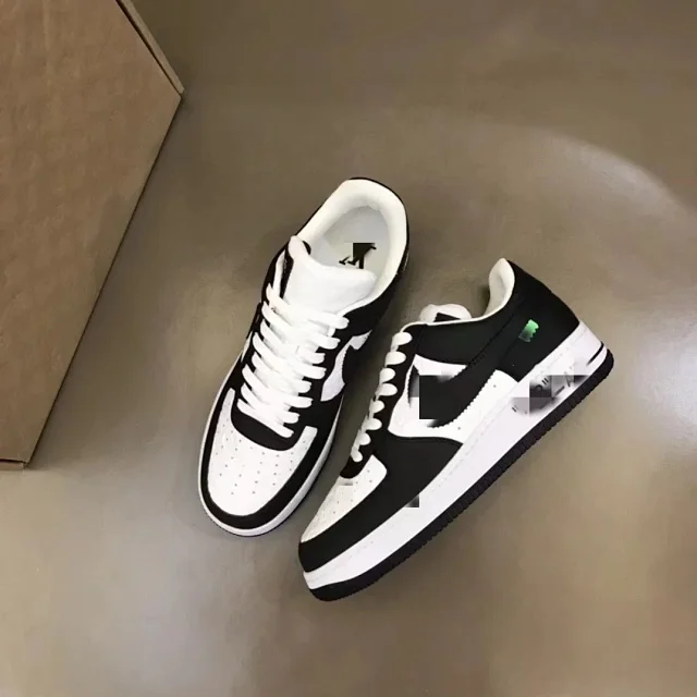 Nike Sneakers Low-top lace-up with graphic panels product detail image 11