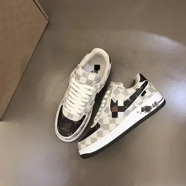 Nike Sneakers Low-top lace-up with graphic panels product detail image 13