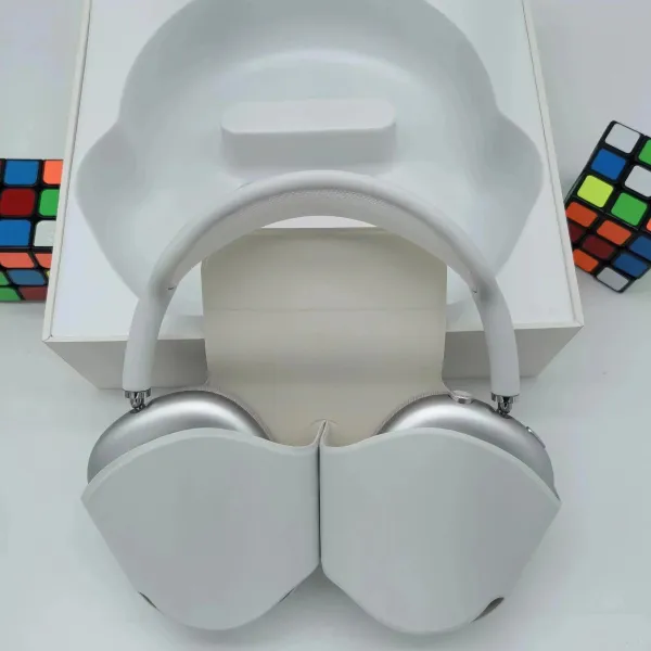 Apple Watch Series 8 Silver Aluminum with White Sport Band Smartwatch - 8