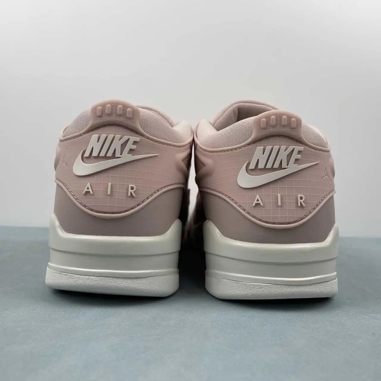 Air Jordan 4 FQ7940-600 thumbnail 3