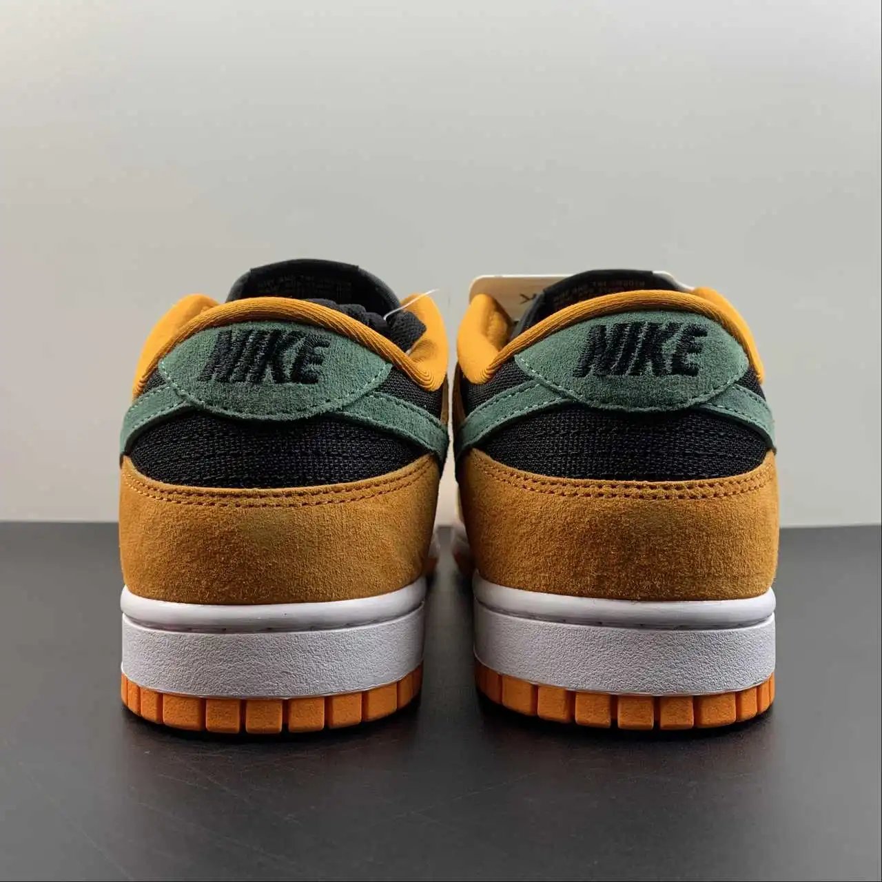 Nike Dunk Low DA1469-001 11