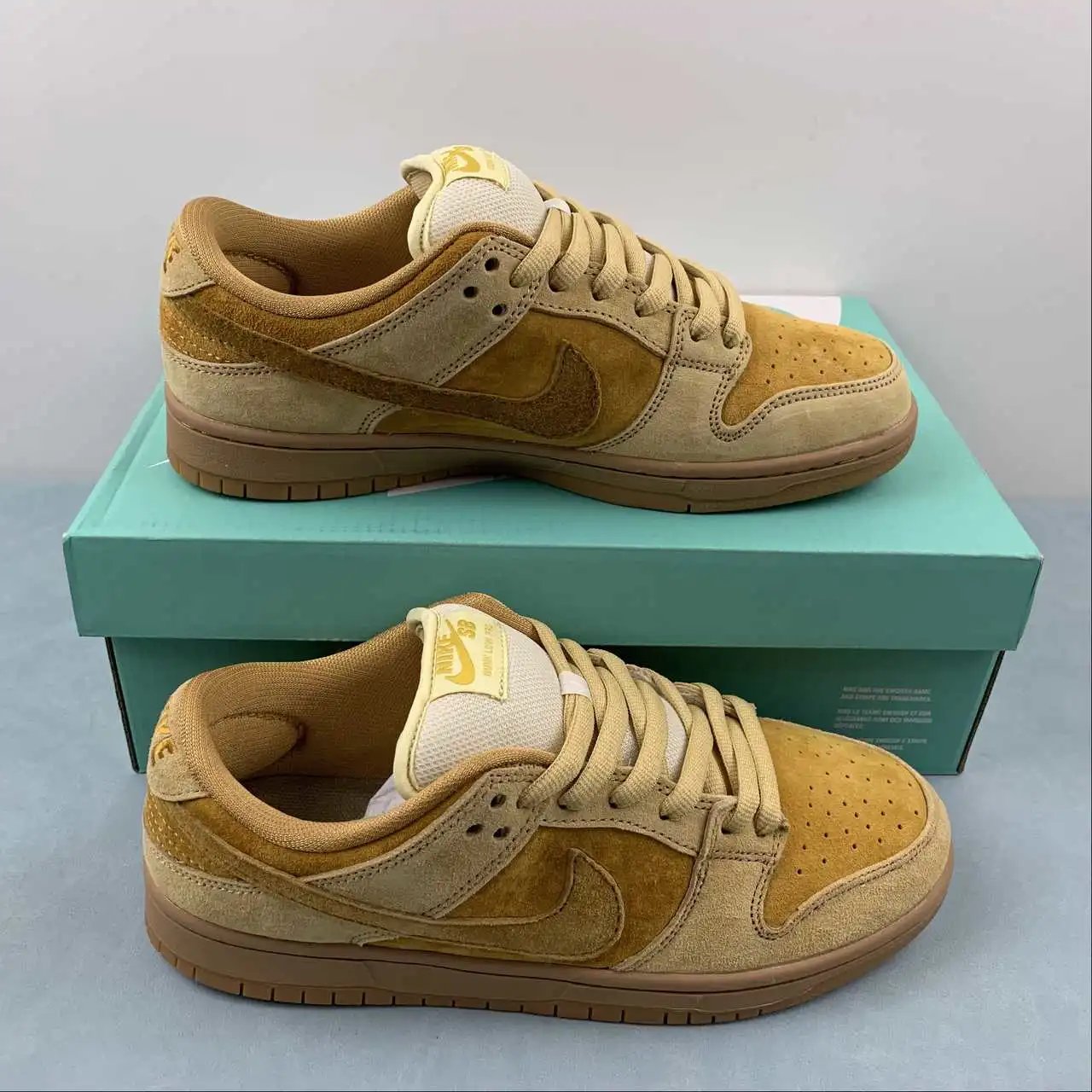 Nike Dunk Low 883232-700