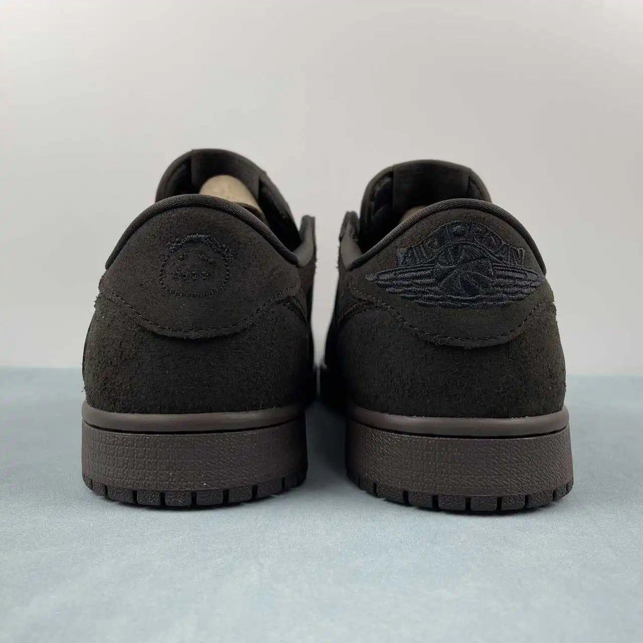 Air Jordan 1 Low DM7866-202 thumbnail 4