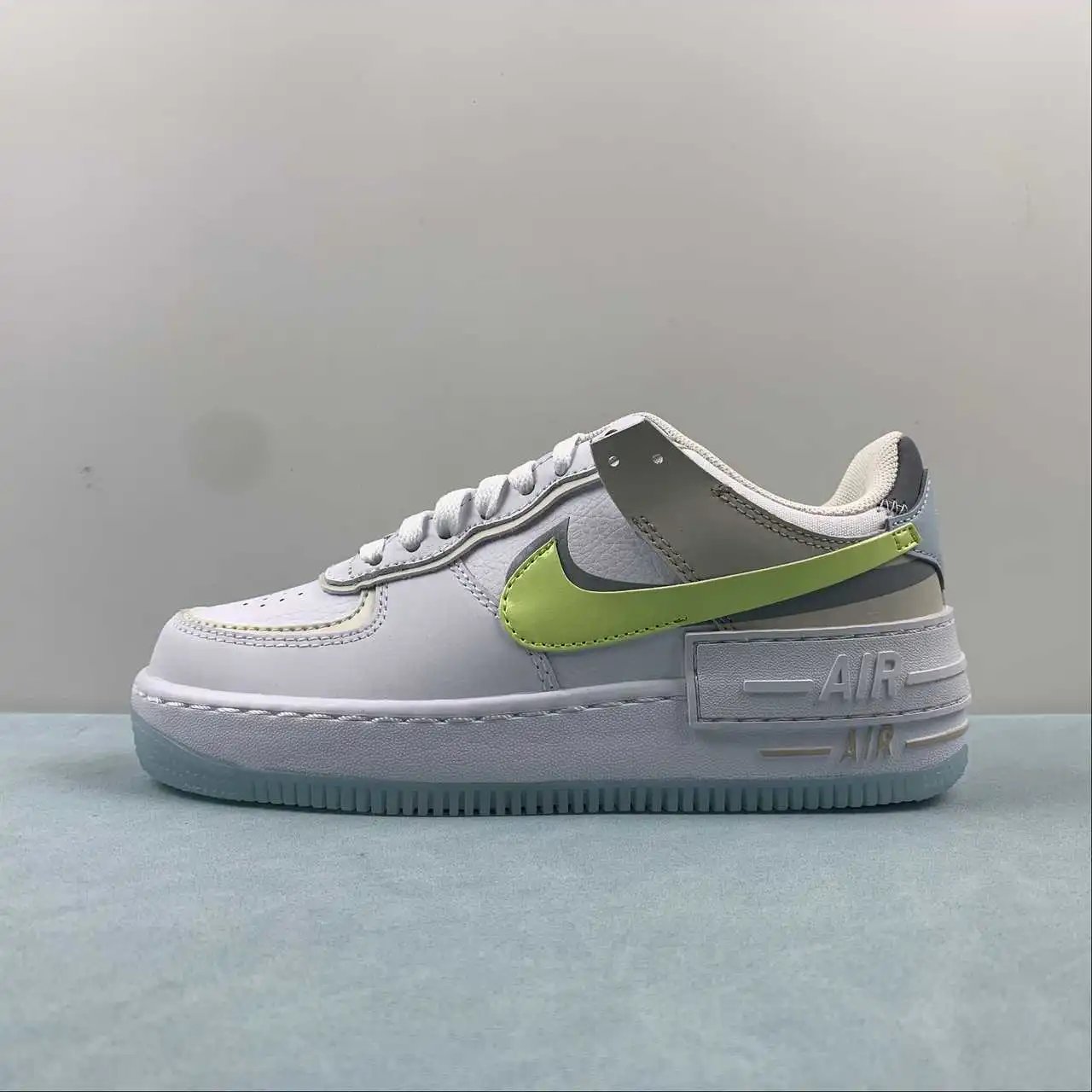 Nike Air Force 1 FB7582-100 thumbnail 4