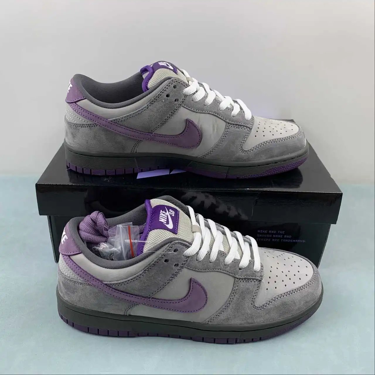 Nike Dunk Low 304292-051