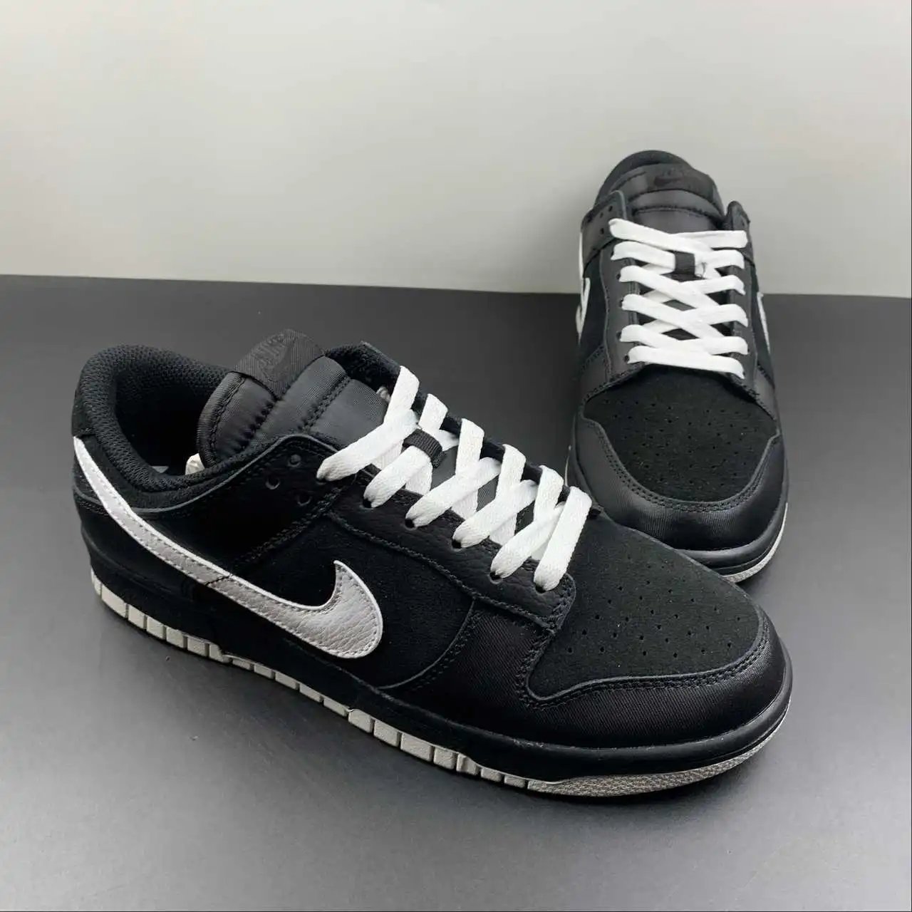 Nike Dunk Low 318020-013 thumbnail 2